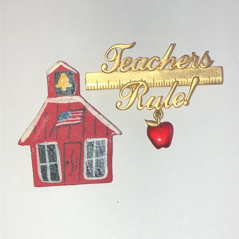JJ Vintage Gold Tone Teachers Rule and Schoolhouse Brooch